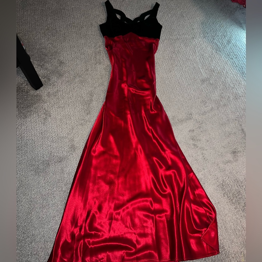 89’ Vintage Black and red silk and velvet  ZumZum dress